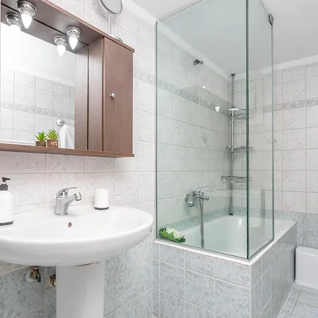 Apartament Georgias *