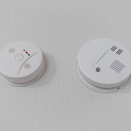 Georgias * Néa Fókaia