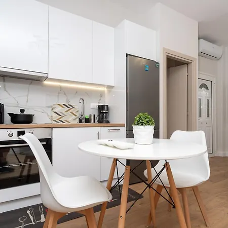 Apartament Georgias Néa Fókaia