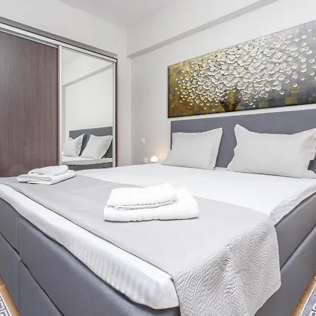 Georgias Appartement Néa Fókaia